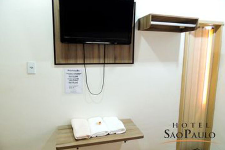 Room 18 of 39