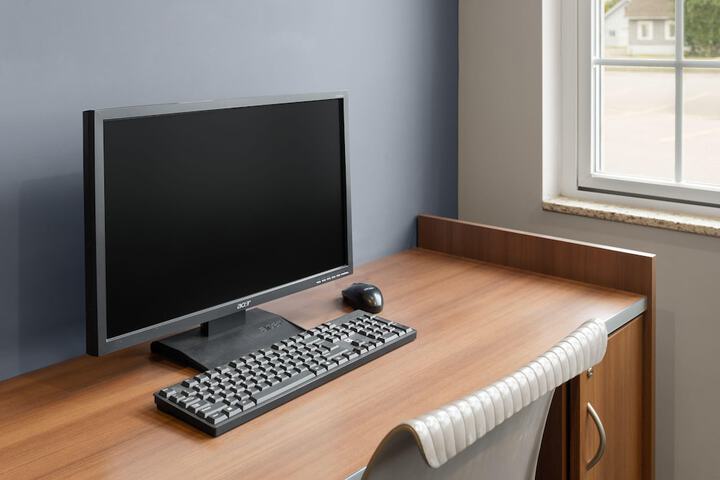 Business Center 54 of 56