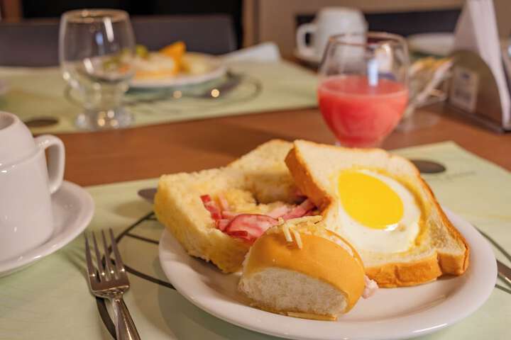 Breakfast/Coffee Service 24 of 25