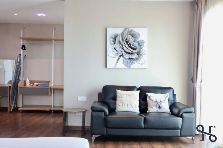 Room 68 of 326