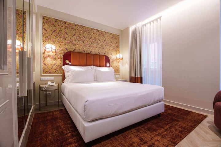 Room 8 of 44