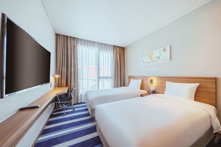 Room 19 of 61