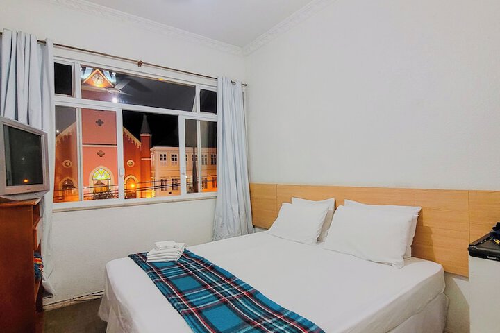 Room 2 of 38