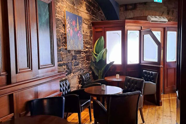 Lounge 68 of 70