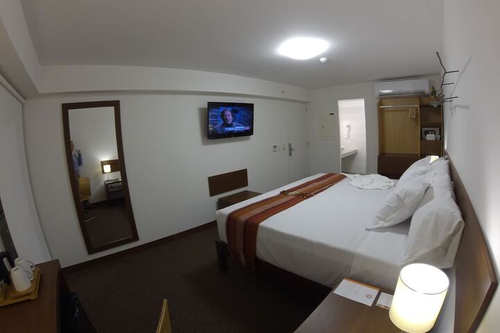 Room 16 of 45
