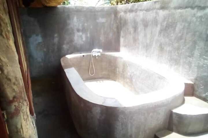 Room 6 of 6