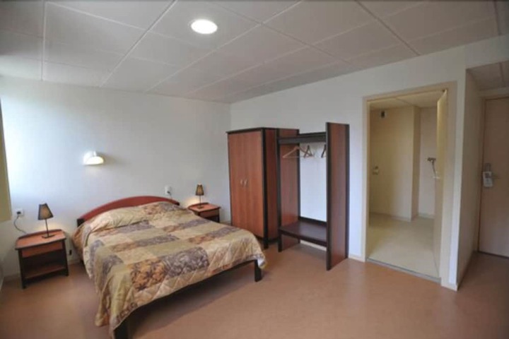 Room 13 of 59