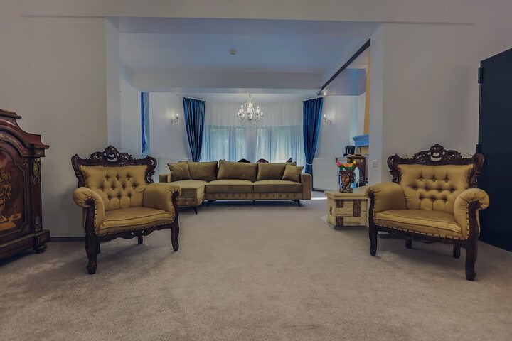 Room 34 of 70