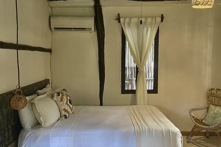 Room 54 of 172