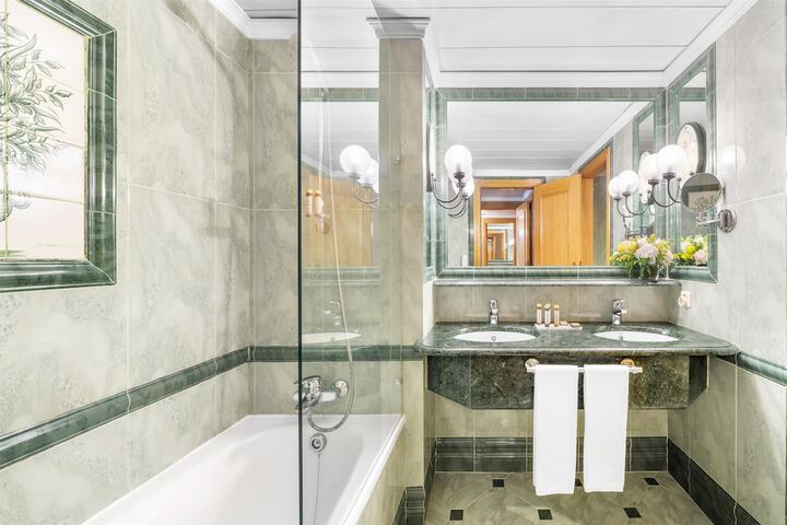 Bathroom Interior Photo