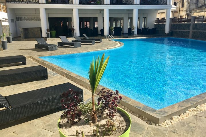 Pool 66 of 90