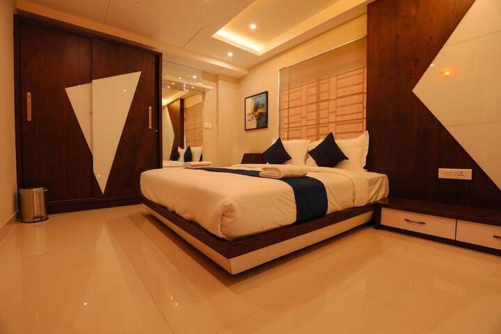 Room 14 of 53
