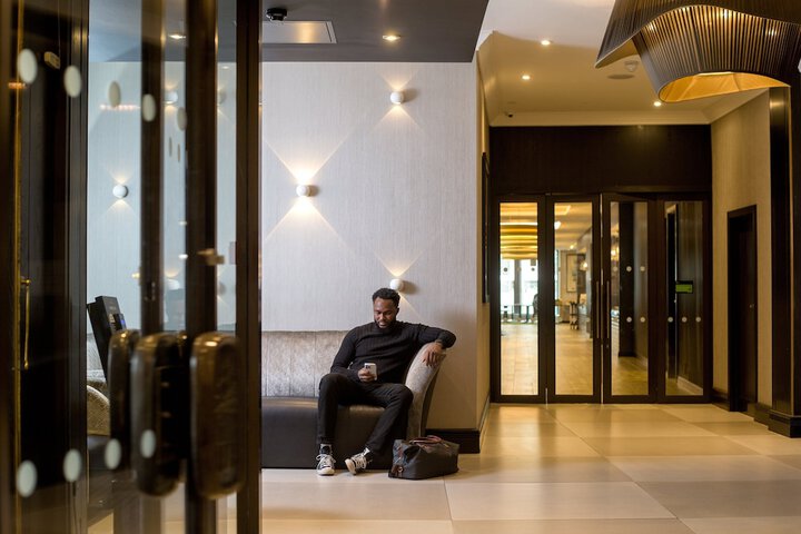 Entrance & Lobby