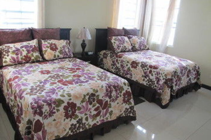 Room 13 of 37