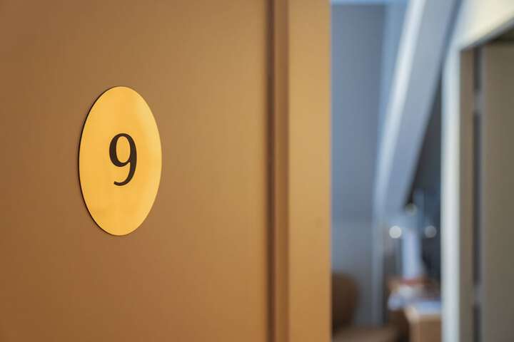Room 4 of 78