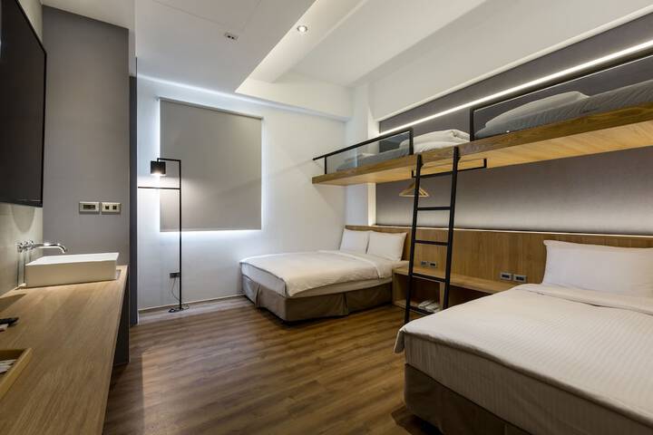 Room 20 of 101
