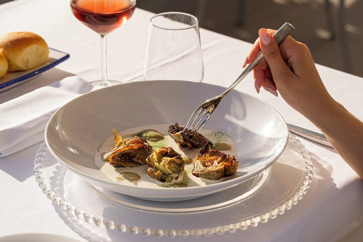 Dining 38 of 63