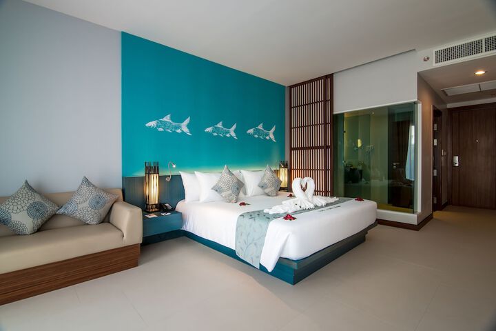 Room 13 of 85