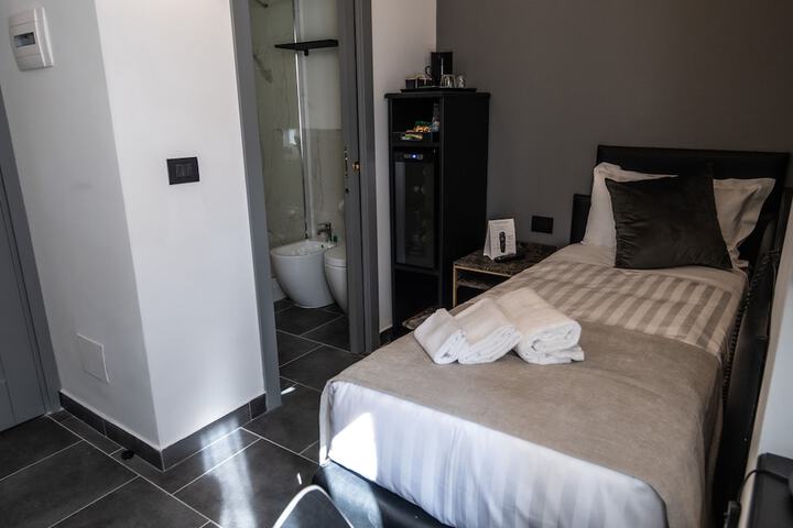 Room 81 of 209