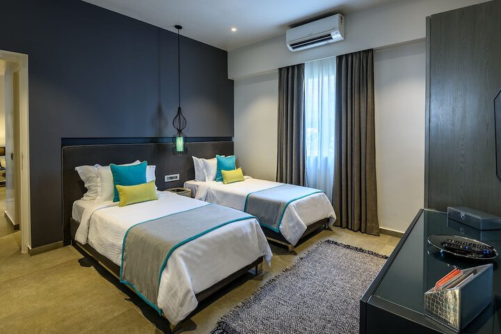 Room 4 of 58