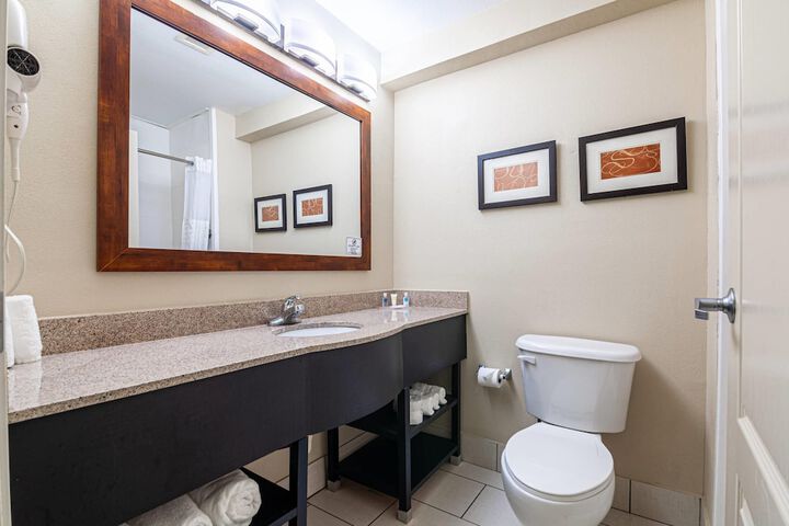 Room 12 of 20