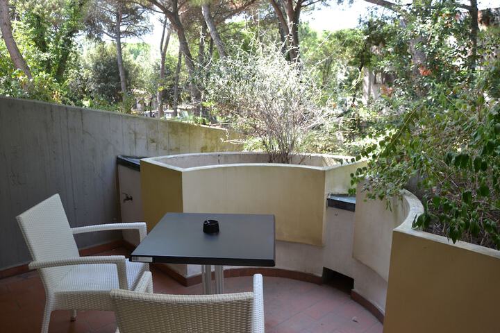Hotel 52 of 53