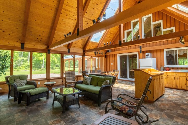 Terrace/Patio 11 of 18