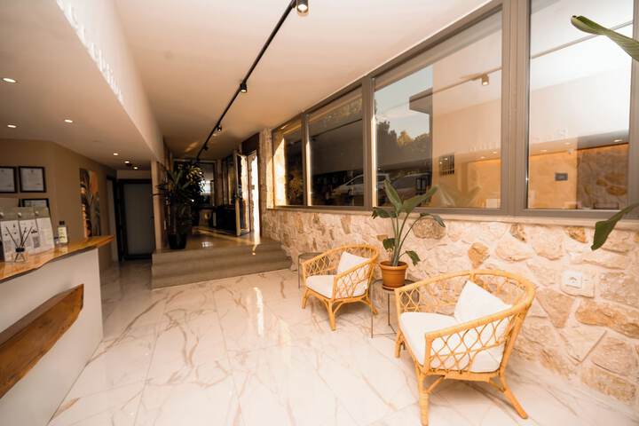 Hotel Interior 10 of 123