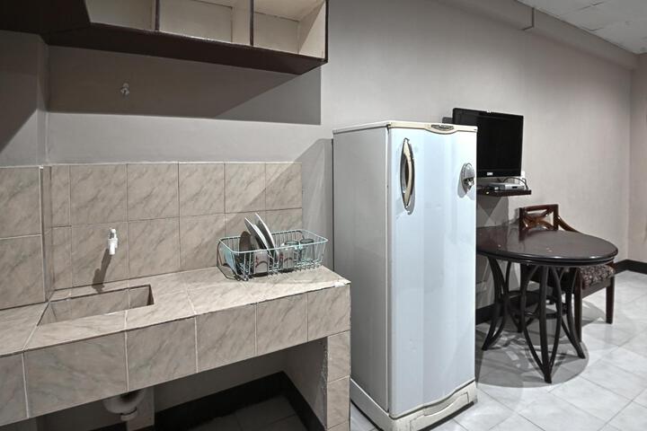 584 Grace Residence Hall