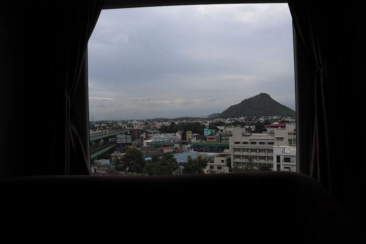 Room 9 of 22