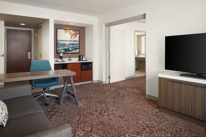 Room 5 of 42