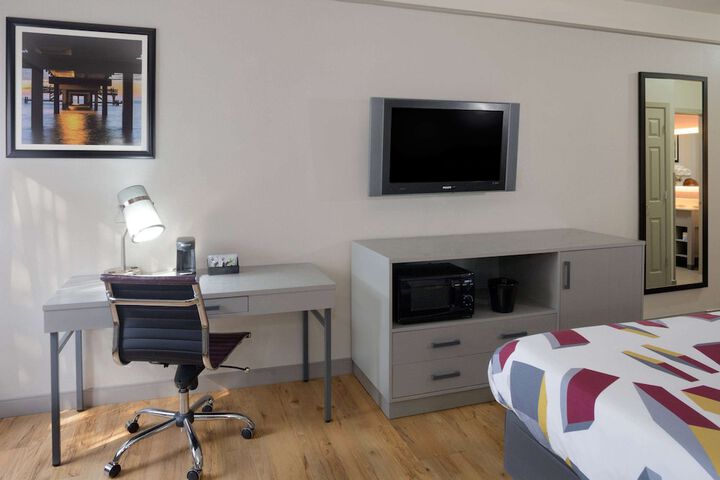 Room 7 of 29