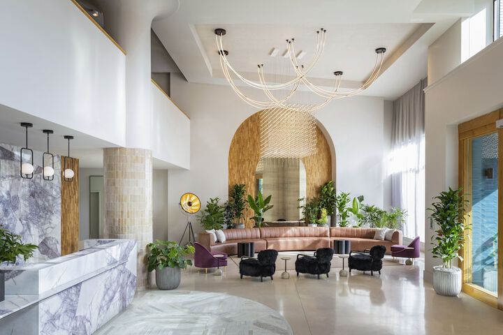 Hotel Interior 4 of 68