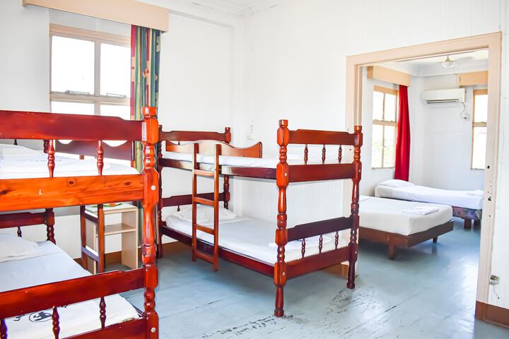 Room 14 of 69