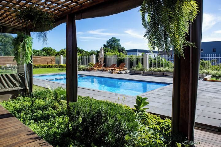 Pool 16 of 21