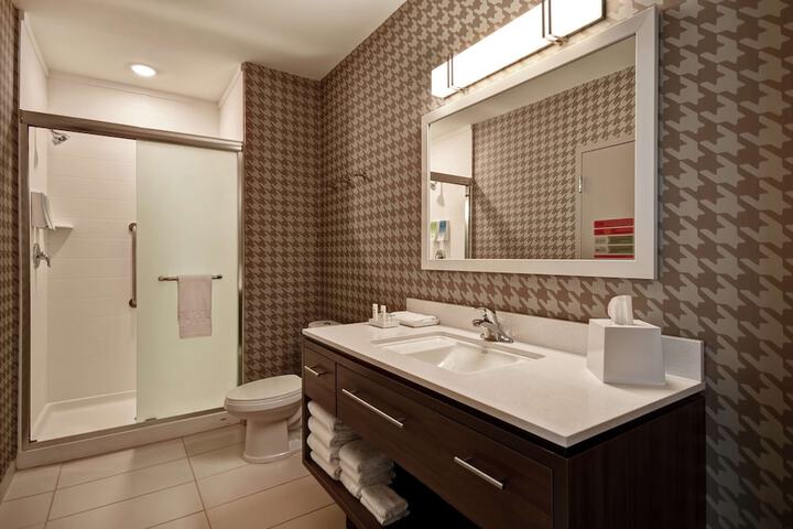 Bathroom shower