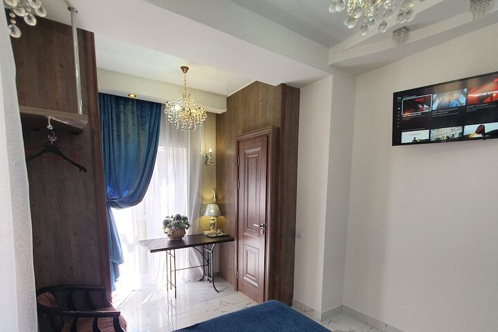 Room 30 of 41