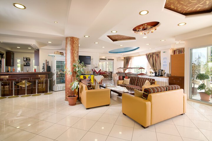 Hotel Interior 4 of 84