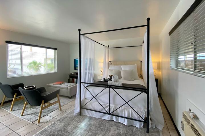 Queen Bed Bathtub (7 of 11)