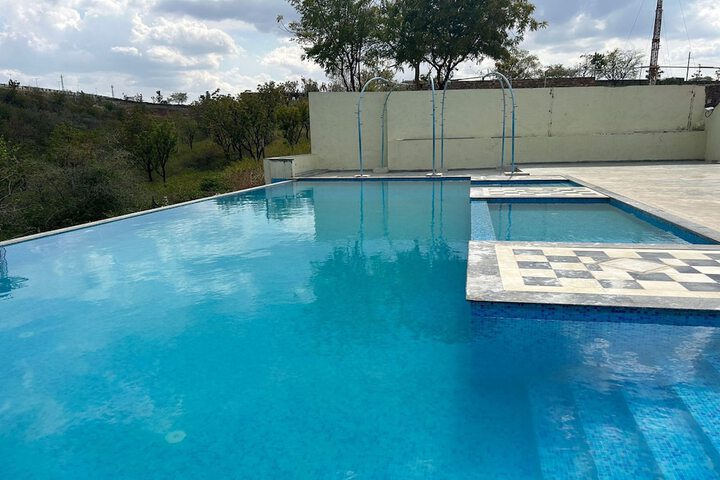 Pool 26 of 41