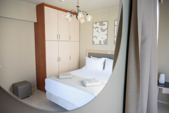 Room 34 of 312