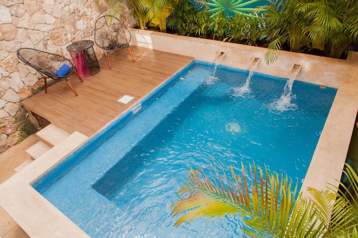 Pool 67 of 111