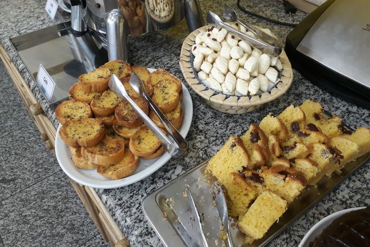 Breakfast/Coffee Service 19 of 29
