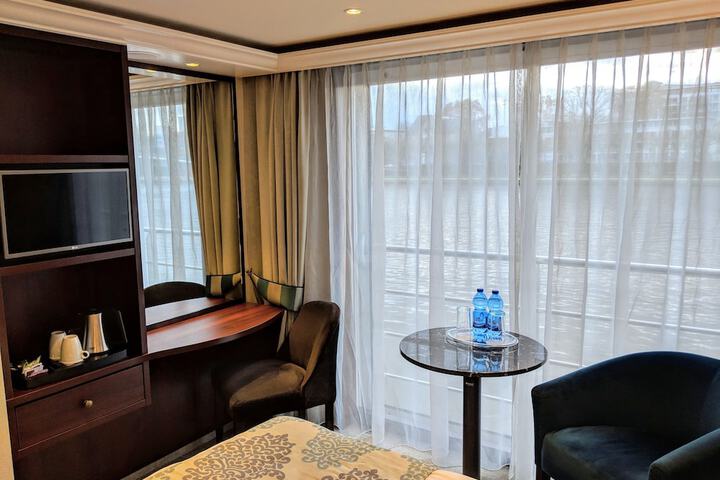 Room 17 of 54