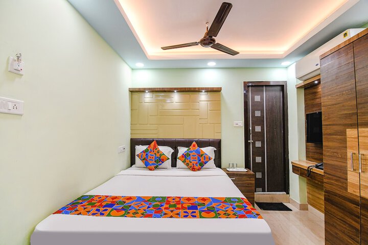 Room 15 of 24