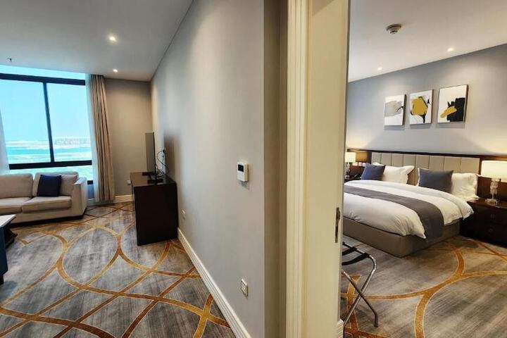 Room 10 of 109