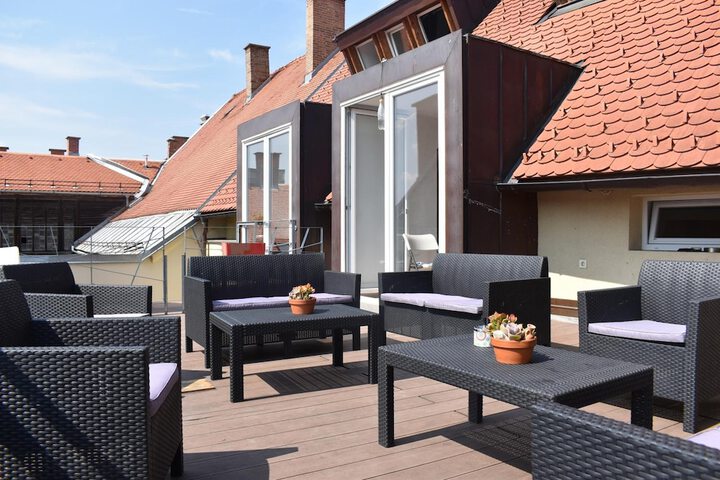 Terrace/Patio 6 of 18