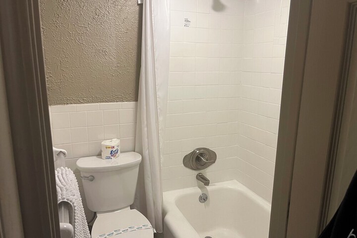 Room 35 of 56