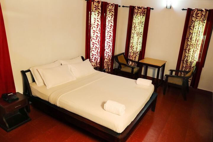 Room 5 of 48
