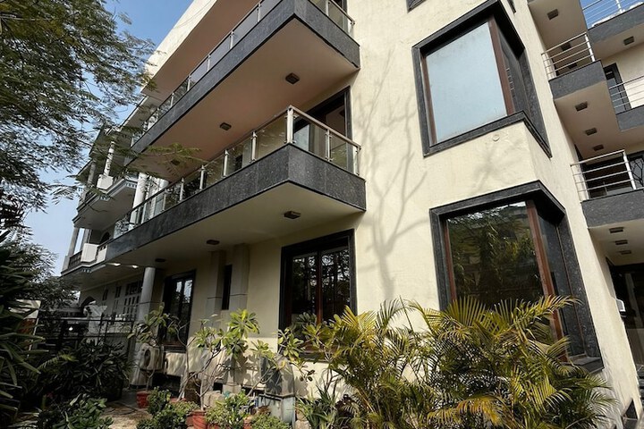 Yuhi Suites